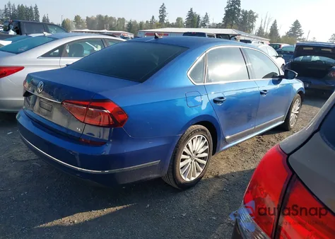 2017 Volkswagen Passat 1.8T Se z USA, uszkodzony, nr VIN 1VWBT7A38HC049181